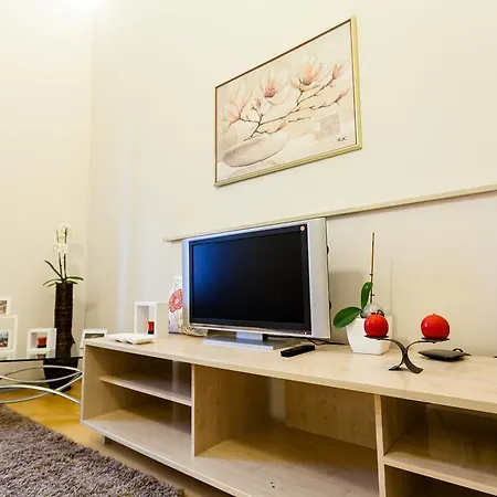 Domus 247 Didzioji Street *