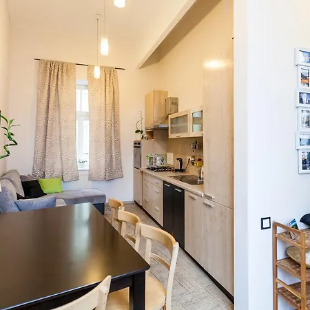 Domus 247 Didzioji Street Apartment *