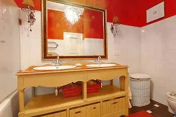 Domus 247 Didzioji Street Apartment *